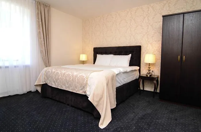 Vila Baltija * פלאנגה